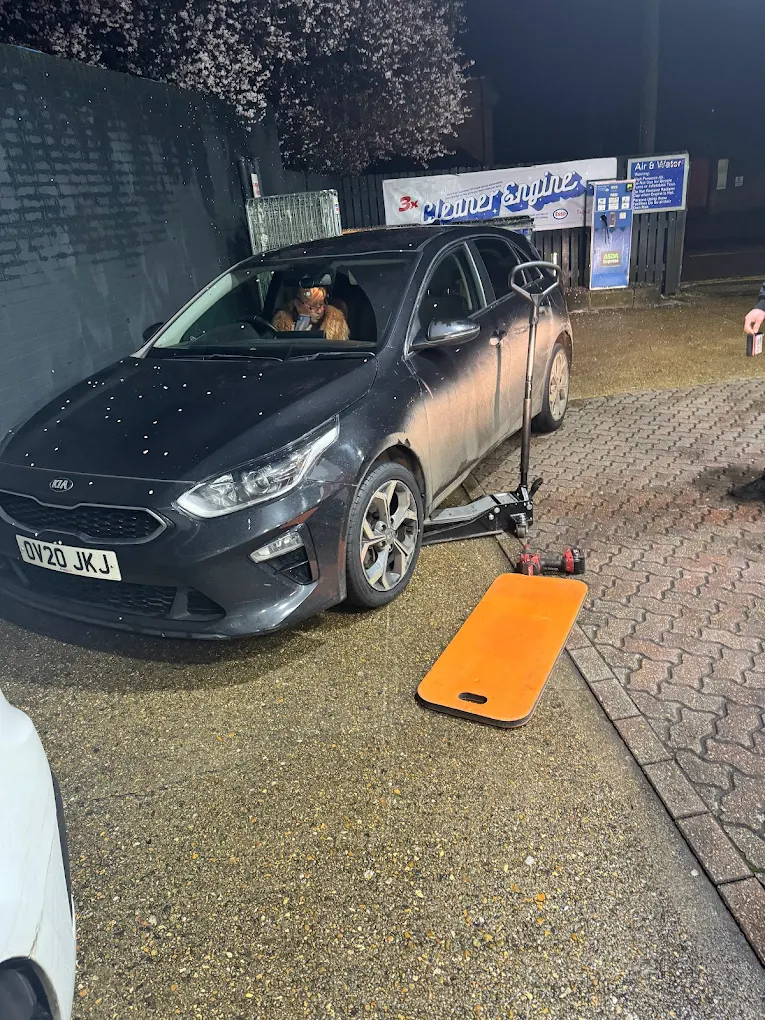 AK Mobile Tyres brake services Hayes