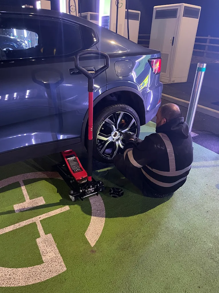 Mobile tyre fitting in Heathrow